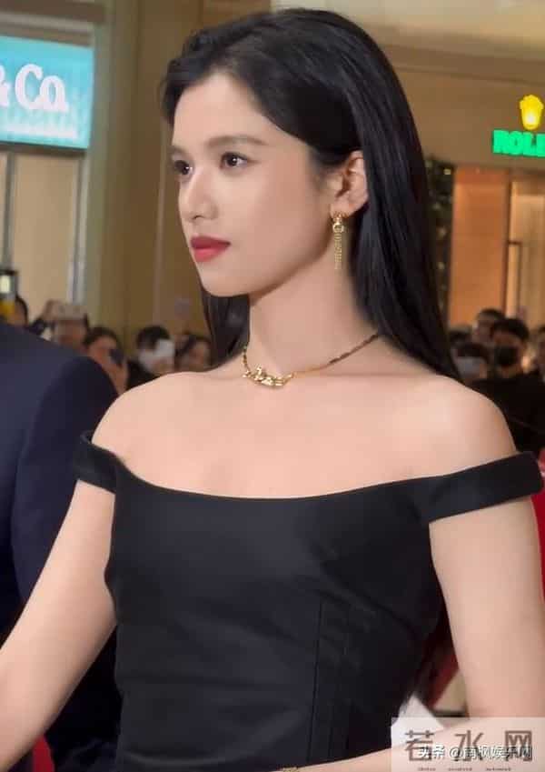 澳门这一夜，王阳堪叔圈天花板回归，朱珠风韵犹存，肖战赢麻了！