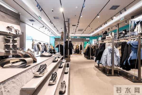 老朋友展现新面孔，李宁户外开门迎客