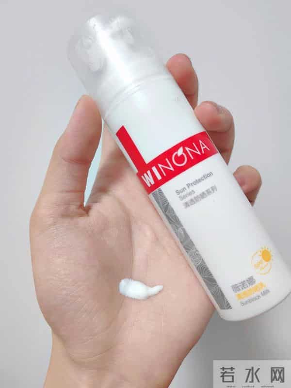 从平替到刺客，可复美一年涨158元，敏感肌的钱真好赚？