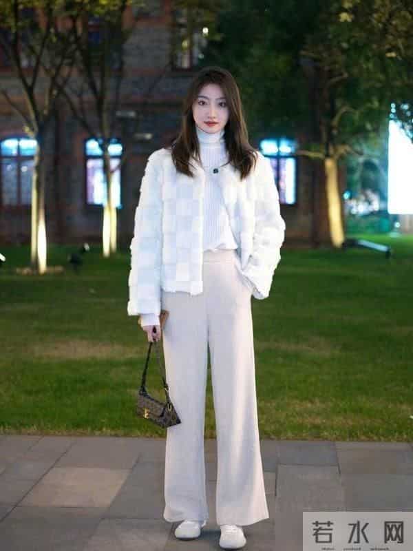 今冬流行“毛衣＋毛呢裤”，洋气温柔又显高，特有淑女气质！