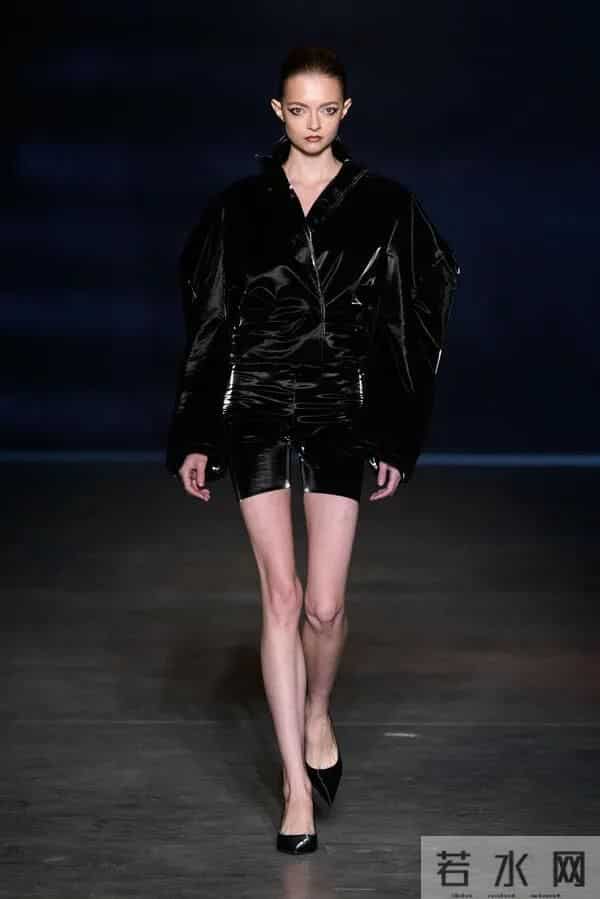 Almaz 2026 春夏时装秀