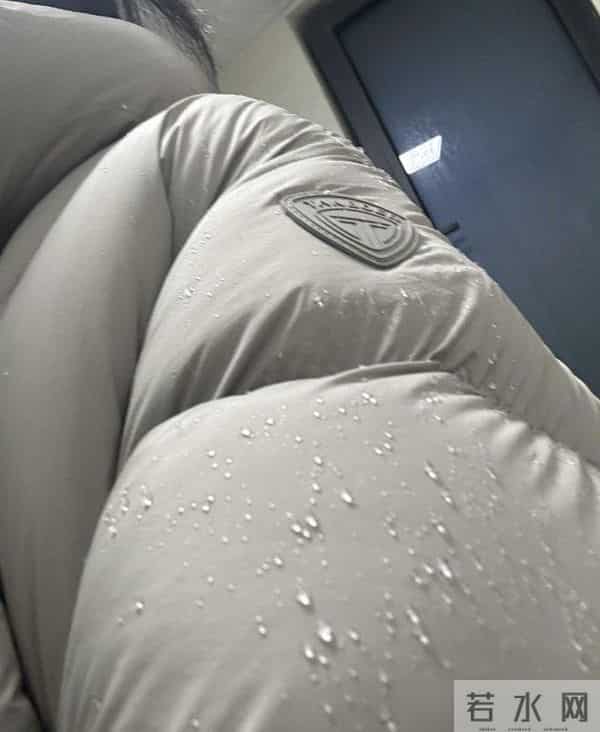 奉劝大家，冬季别买这7类衣服，说句难听的：都是大垃圾