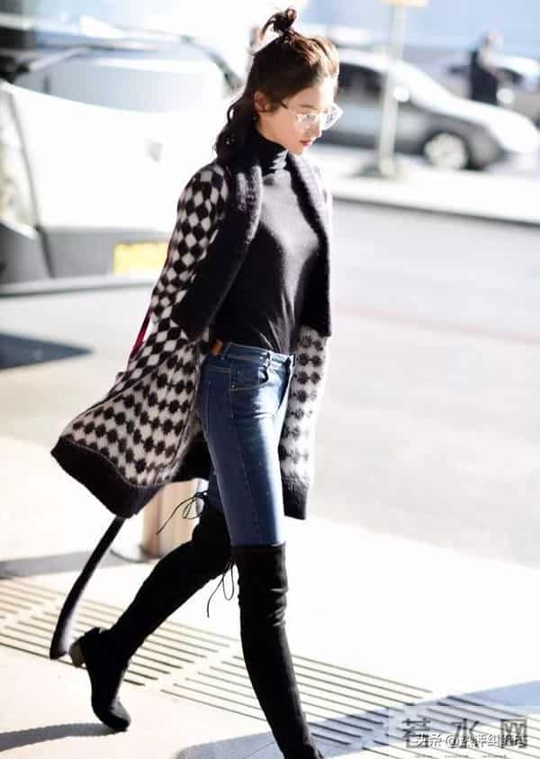 看女明星穿大衣，我悟了：不露脚踝、不配打底裤，会更优雅高级