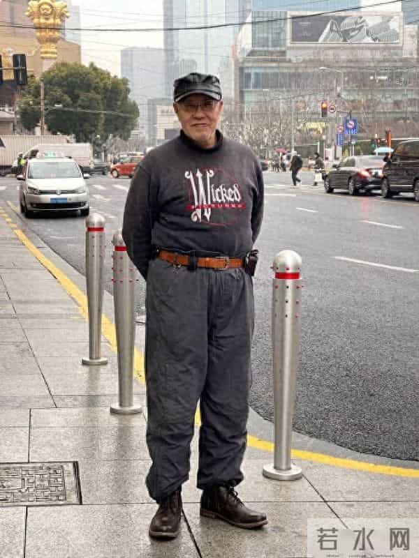 “自以为时髦，实际很油腻”的4种中国式大爷装，看看你中了吗？