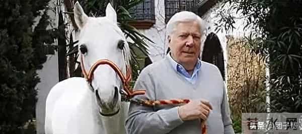1000亿全被骗光？爱马仕继承人成落魄老头，而骗子却离奇死亡了