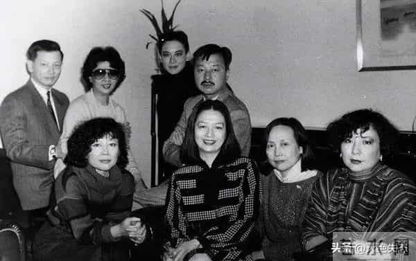 她是上海首席名媛，和戏子私奔生下6个孩子，如今个个是她骄傲