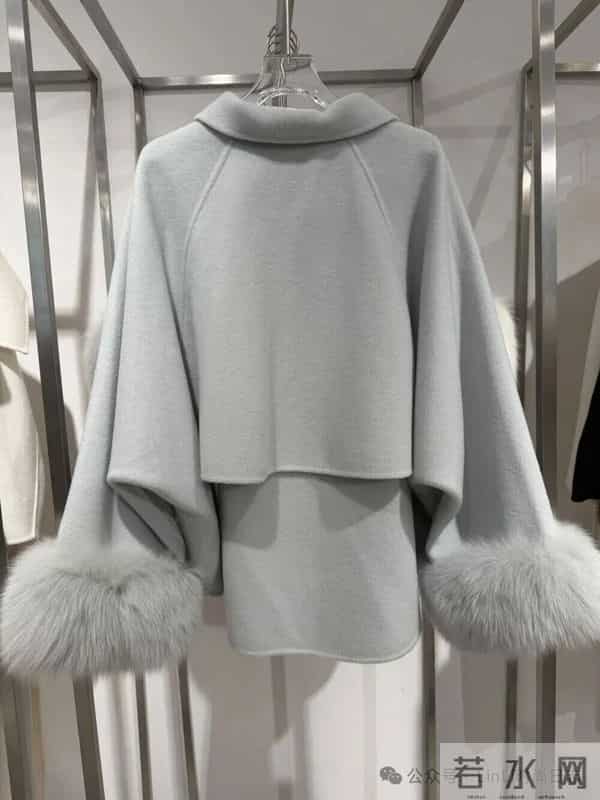 2025秋冬爆款小个子必收的蔷薇斗篷大衣，四色美到犯规