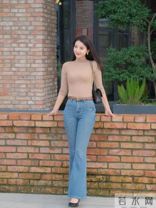 一件打底衫外穿 + 牛仔裤，竟然能好看到这种程度！