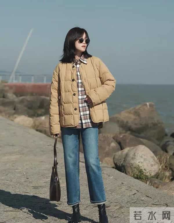羽绒服+牛仔裤，极简里的真高级