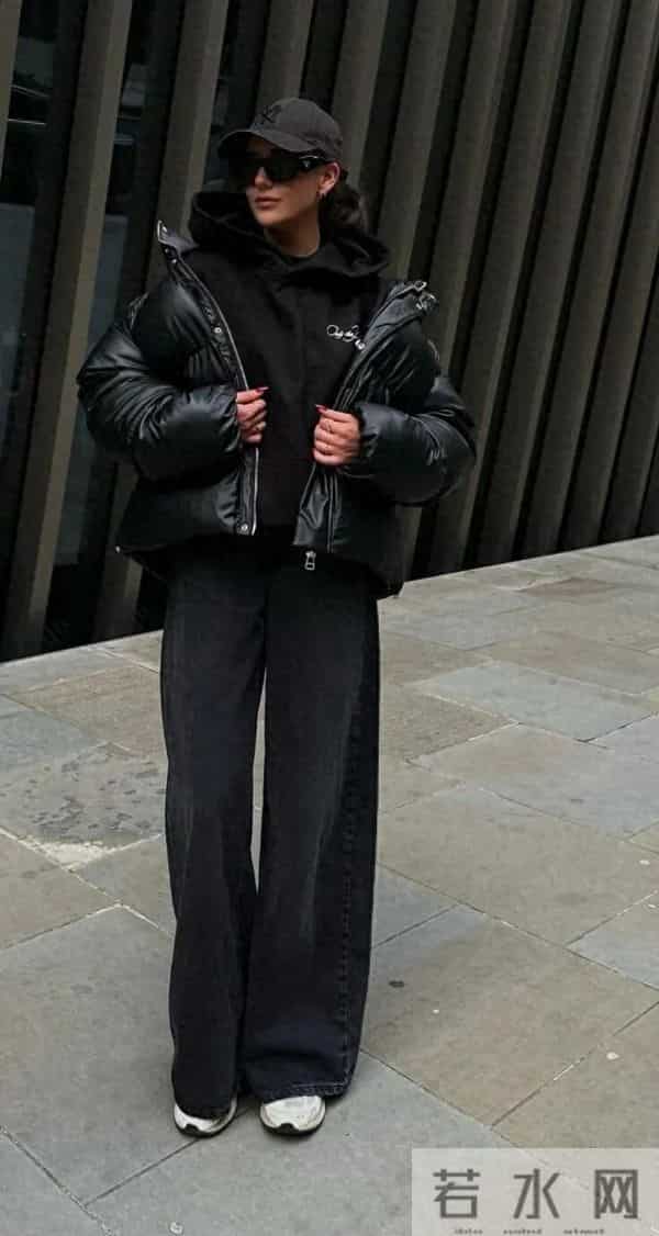 原来黑色羽绒服这么穿，就很好看！