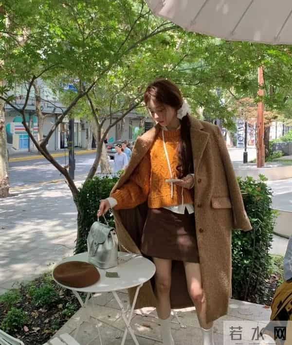 今年冬天最绝的配色：橙色+棕色，太明媚了！