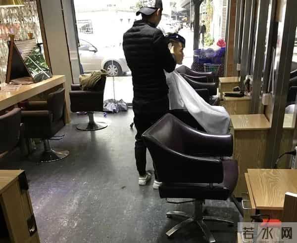 15元快剪，撕到了理发店“高利润”的乱象？
