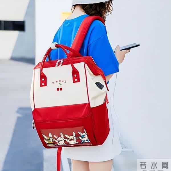 立冬后才发现：今年不流行羽绒服了，满大街都在穿“奶奶棉衣”