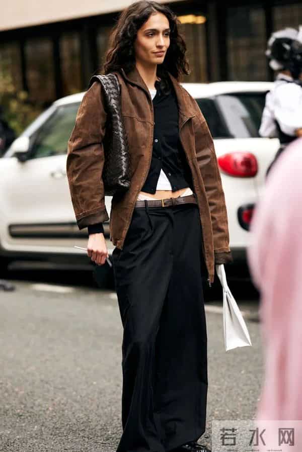「夹克+裤子」今年冬天最时髦穿法,减龄又好看!