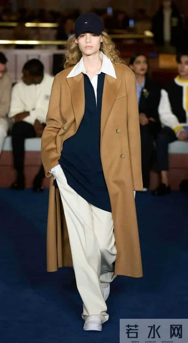 冬天的大衣，还是与阔腿裤更配哦！