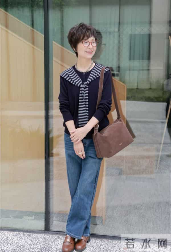 这是我见过最有气质的奶奶：63岁个子不高却端庄，穿衣优雅又贵气