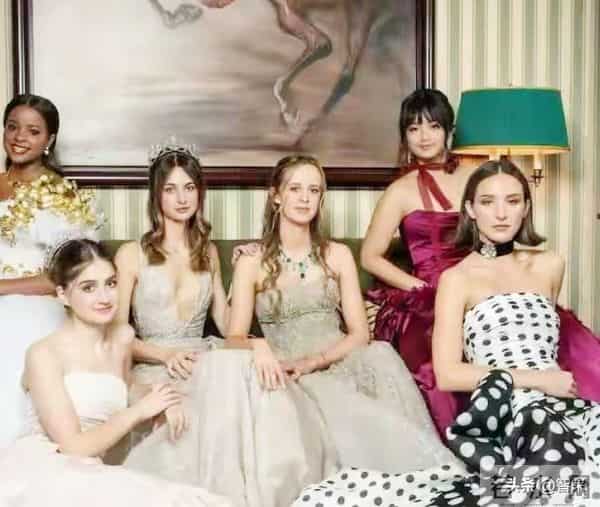 王传福女儿打入巴黎名媛圈，学霸模板长相可人，一抹红裙放光彩