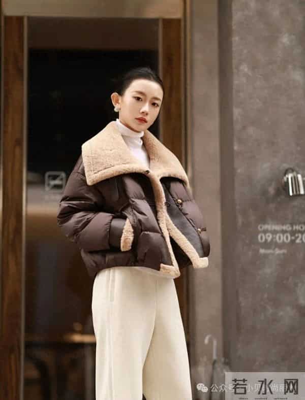 棕咖羊羔毛，温柔拿捏冬日松弛感