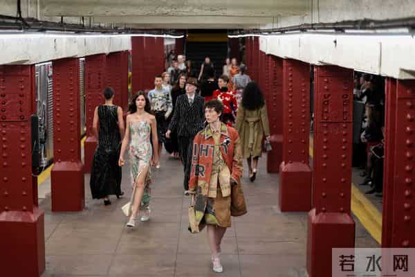 （外代二线）香奈儿2025-26高级手工坊系列时装秀(2)