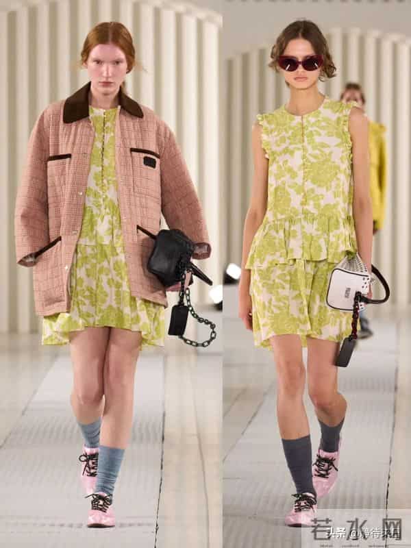 来自2026春夏米兰OnitsukaTiger女装发布会