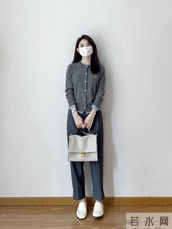 羽绒服里穿什么？18套内搭示范