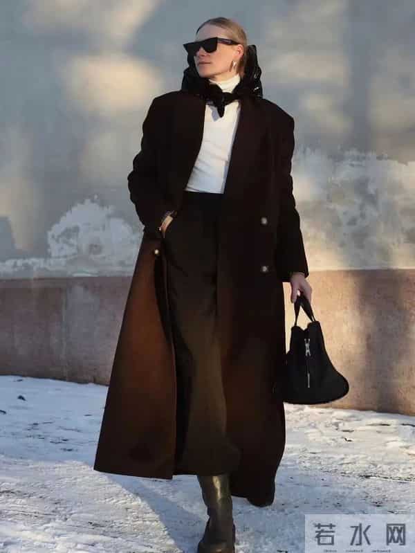 黑靴子太优秀了，冬天配这条裤子超好看