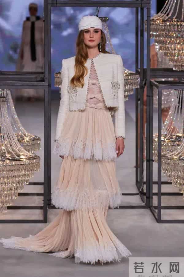 Isabel Sanchis 2026 春夏婚纱秀场