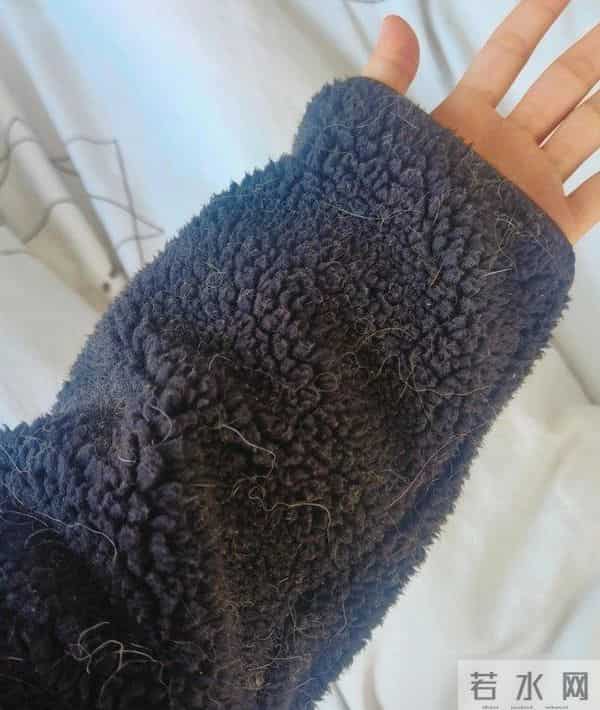 奉劝大家，冬季别买这7类衣服，说句难听的：都是大垃圾