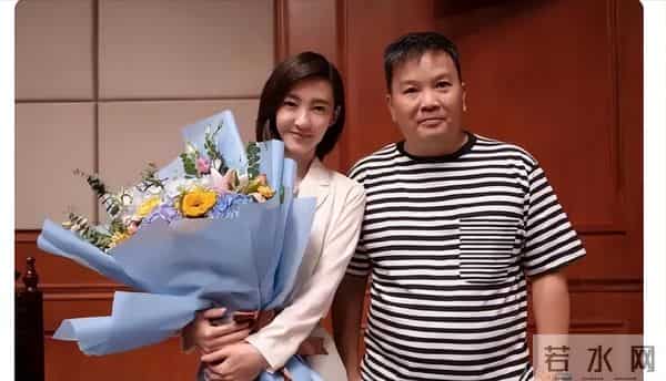 诈骗14亿，看到金条法拉利被拍卖，才懂王丽坤夫妇的生活有多奢靡