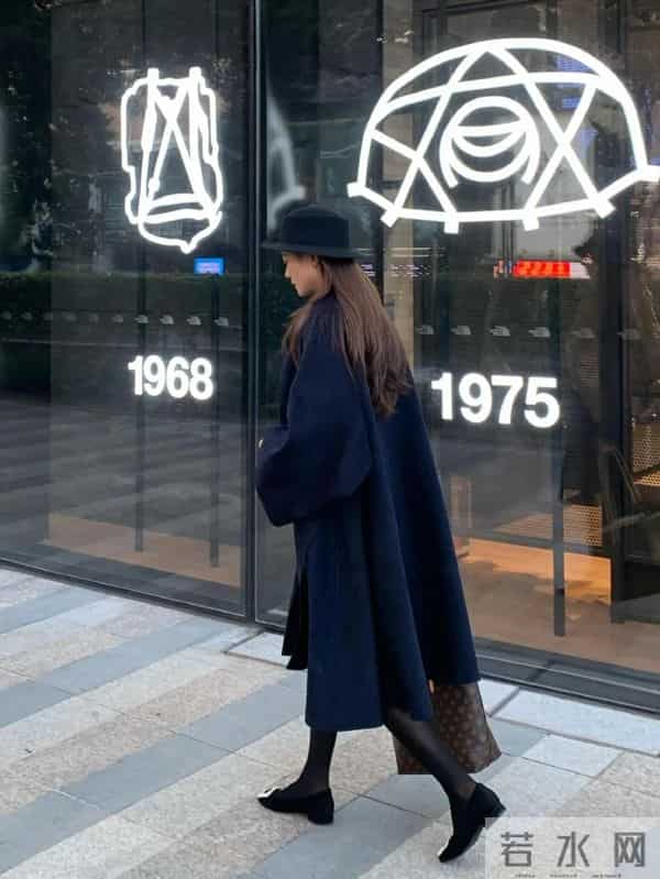 黑蓝色大衣和厚黑真的很搭~