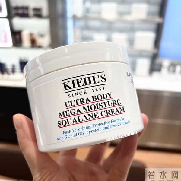 干皮终于有救了！2025医生推荐7款身体乳，保湿美白还能修护屏障