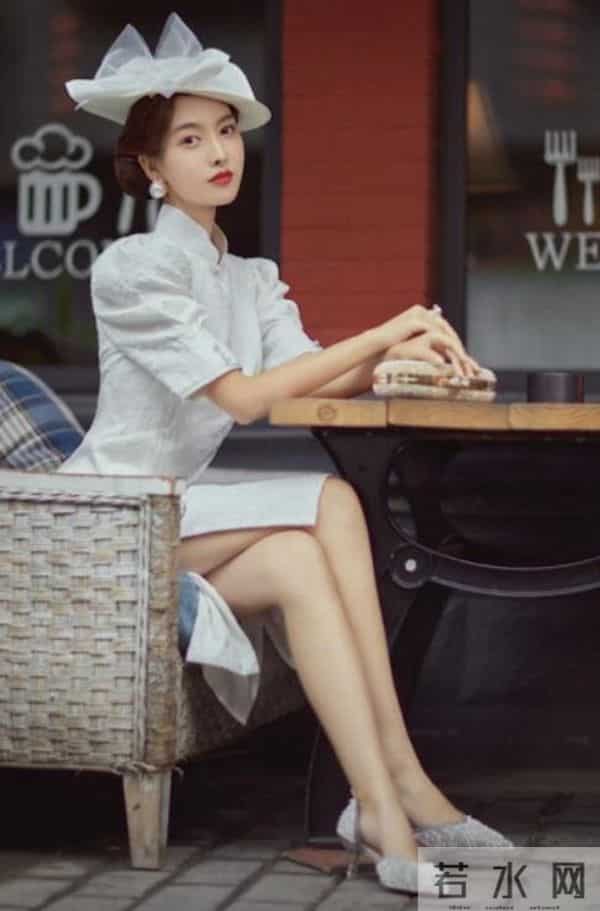 上海“叛逆”旗袍：两侧开到大腿的风华，藏着民国女子最飒的抵抗