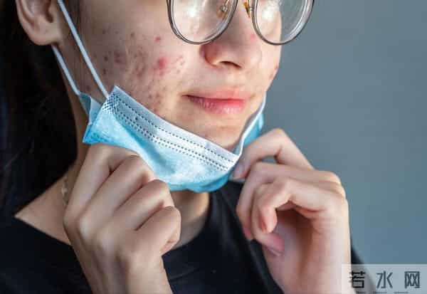 从平替到刺客，可复美一年涨158元，敏感肌的钱真好赚？