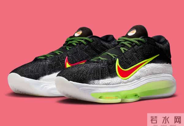 文班亚马「圣诞战靴」来了！这设计超赞！