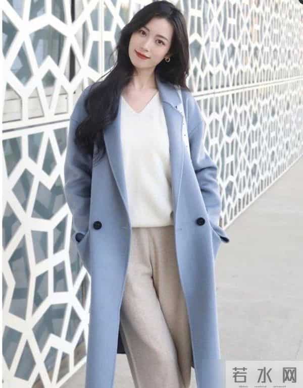 皮肤偏黄偏黑的女人，秋冬少穿“棕色”！这3种颜色更高级显白