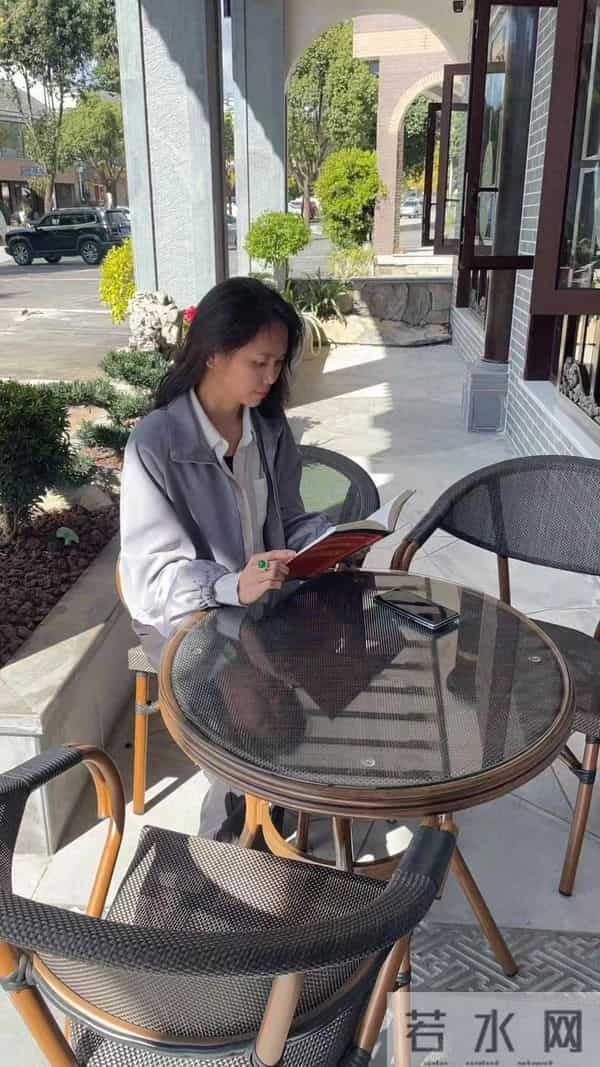 爱上云南翠缘祥 只为冬日里的翠色和暖意