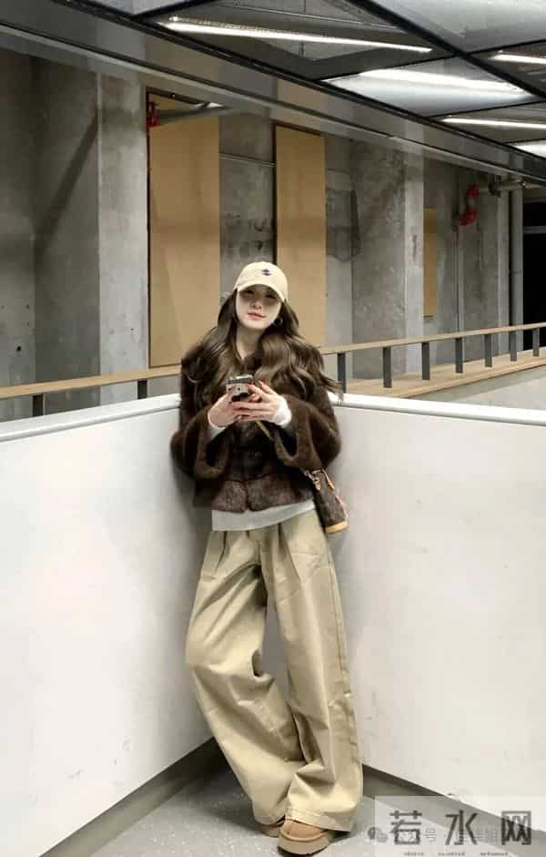 毛毛外套+阔腿裤｜时髦又慵懒