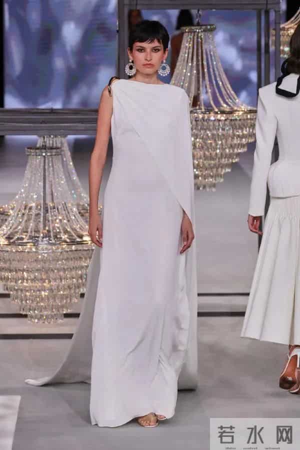 Isabel Sanchis 2026 春夏婚纱秀场