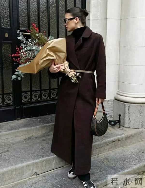 黑白棕，冬天穿衣这么“配色”，太高级了