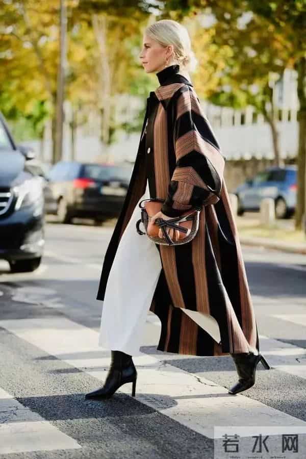 黑白棕，冬天穿衣这么“配色”，太高级了