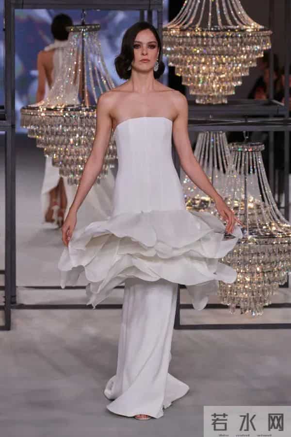 Isabel Sanchis 2026 春夏婚纱秀场