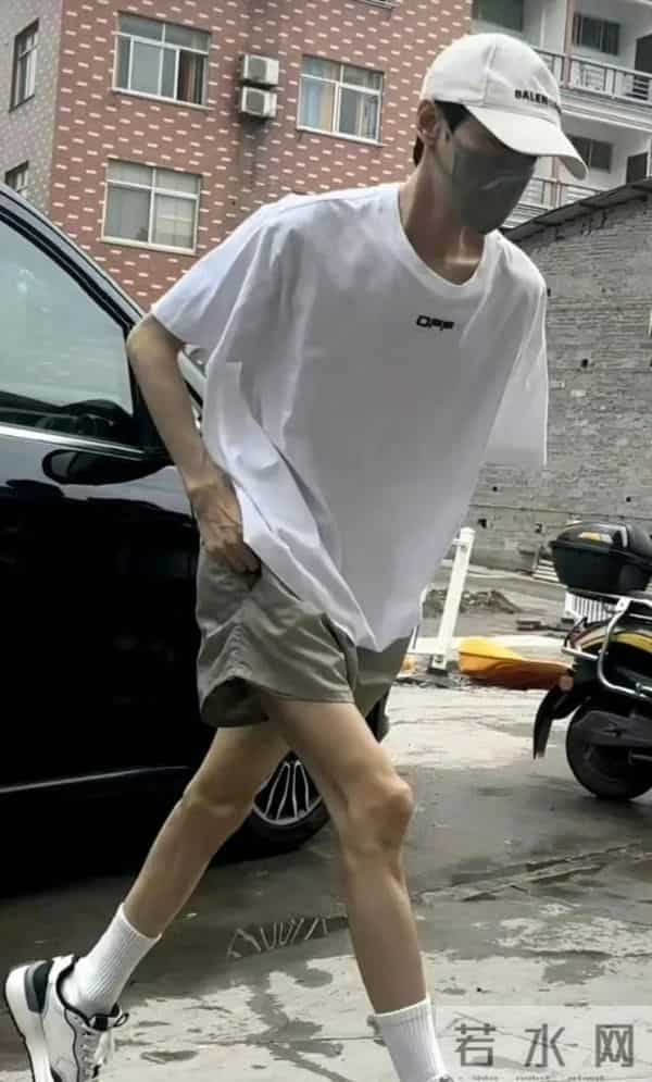 罗云熙空降杭州状态不佳！脸颊凹陷瘦成皮包骨，笑容诡异引热议