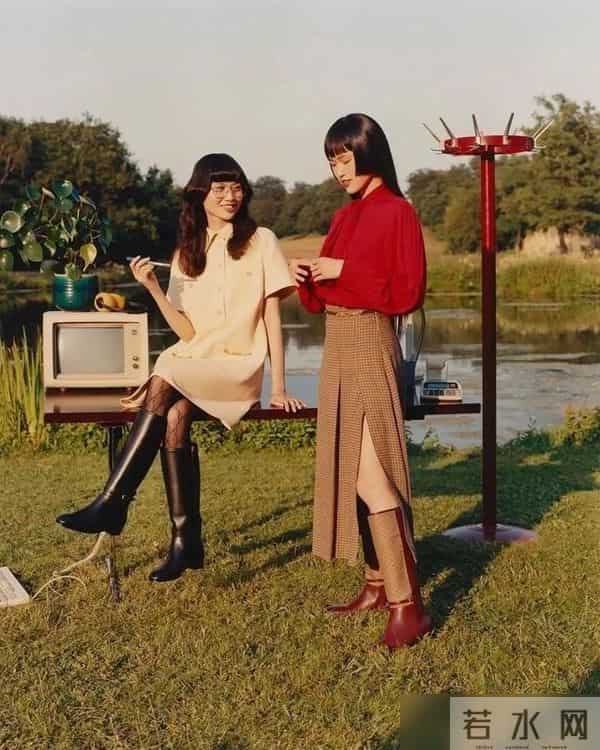 今冬绝美“配色”大赏！这两个颜色，为什么又被热捧？