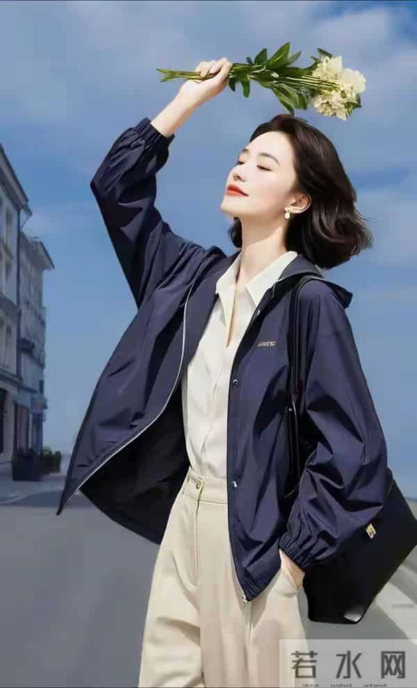 衣柜里的黑大衣先别动！今年冬天的“C位色”换成它，巨显白！