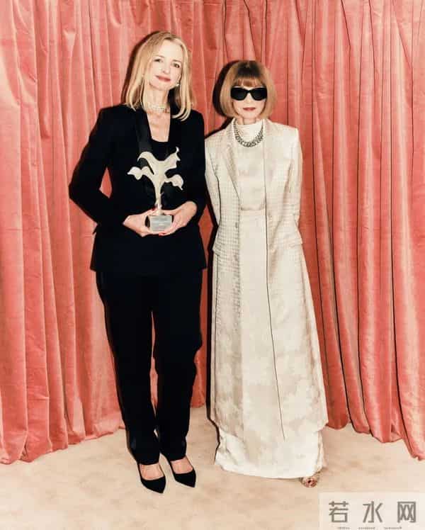 2025英国时尚大奖颁布，Jonathan Anderson连续三年获年度设计师