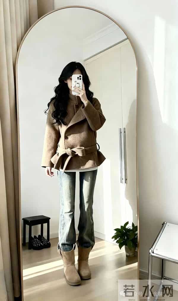 黑灰系拉松弛感穿搭“王炸杀招”！极简高级焊死！素人日常超绝！