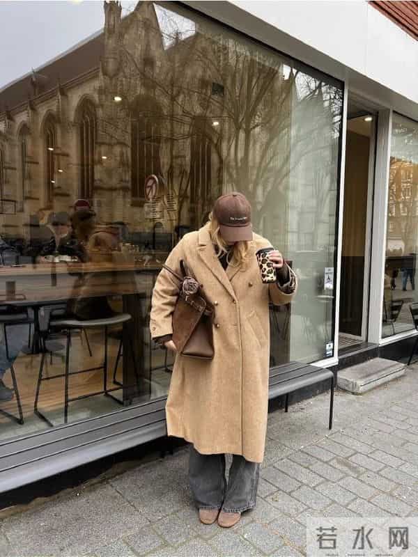 秋日衣橱必备 照搬ins时尚博主mmequeenb的穿搭思路