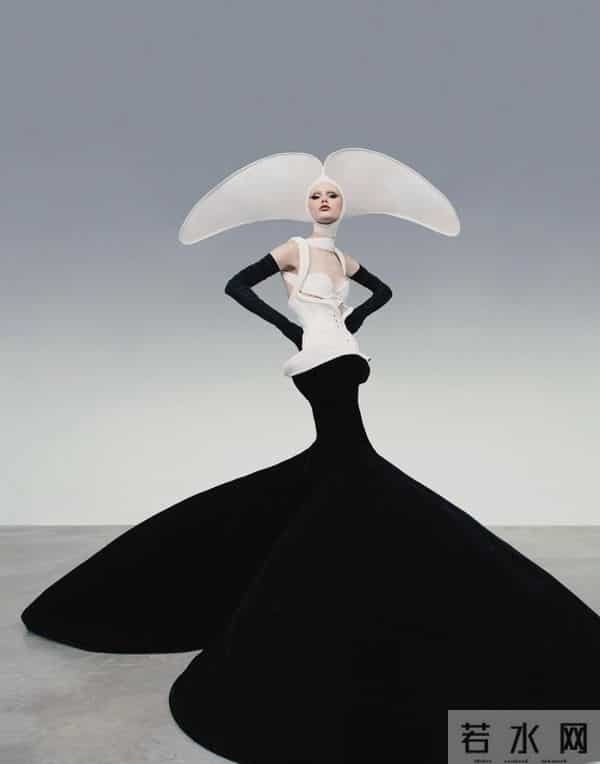 Lady Gaga巡演来到墨尔本，她的26岁澳大利亚设计师是谁？