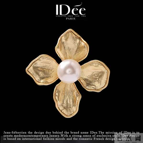 珍珠点缀花朵毛衣链，秋冬针织衫穿出细腻贵气——法国IDee毛衣链