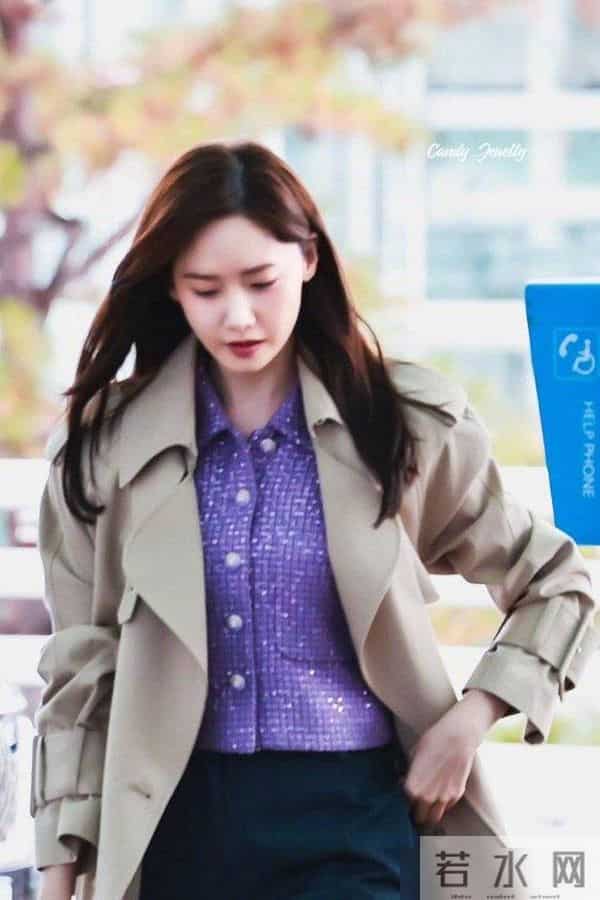 娜扎和曾黎在米兰时装周的两款穿搭，展现出都市色彩的魅力！